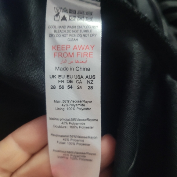 Pretty Little Thing black strip dress size us 24 - Picture 4 of 11